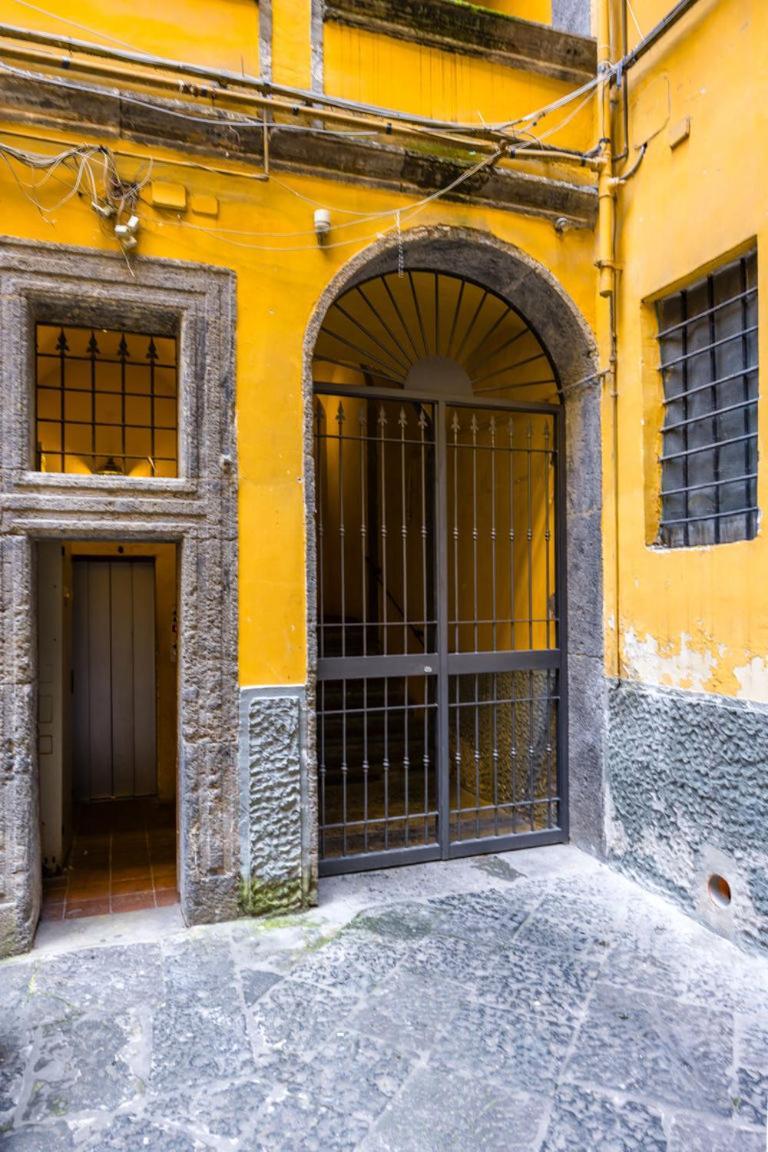 Palazzo Mormando - Modern Apartment Neapel Exterior foto